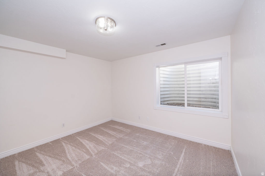1411 E WOODLAND AVE