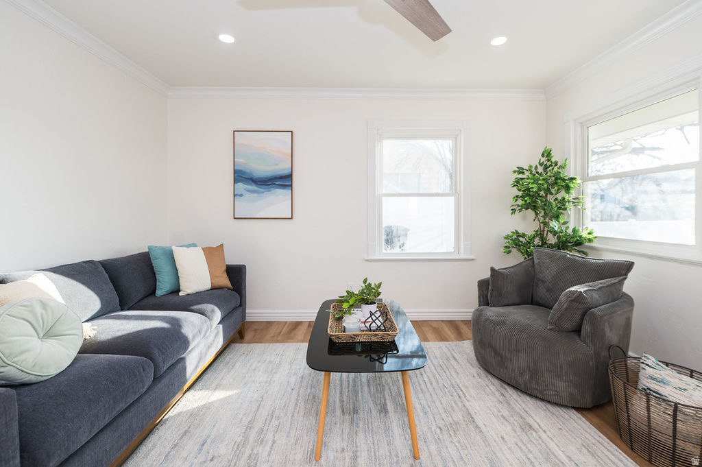 1411 E WOODLAND AVE