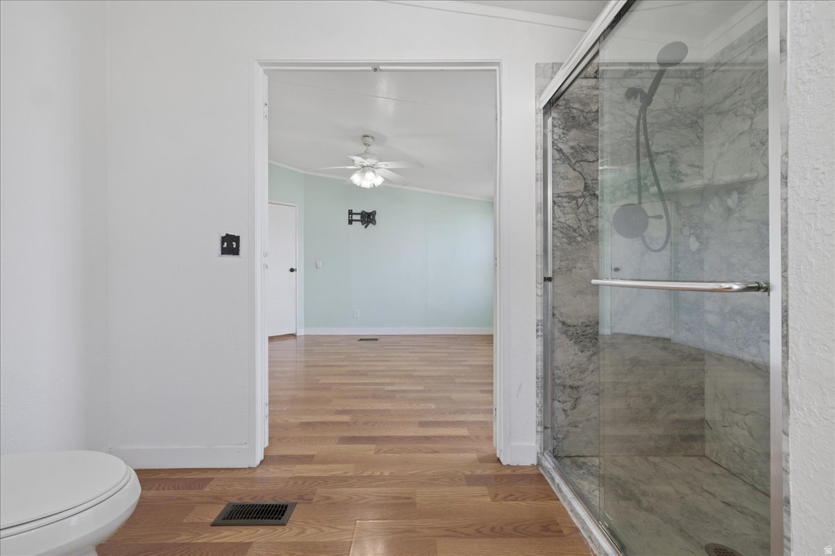 449 W RICHARD ST