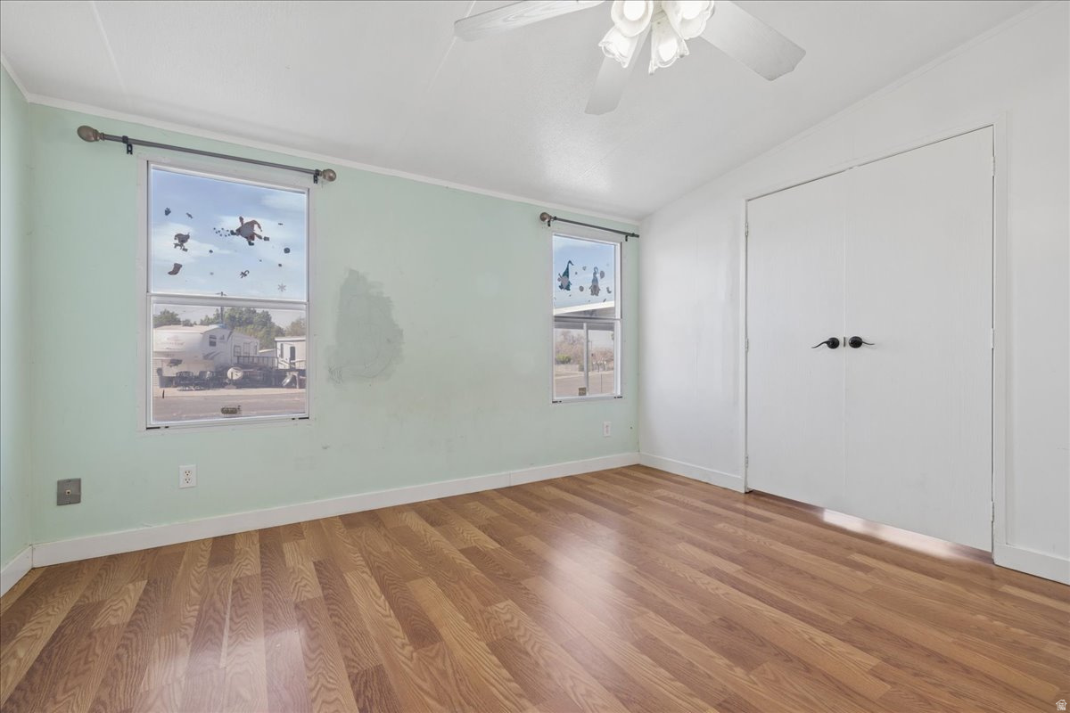 449 W RICHARD ST