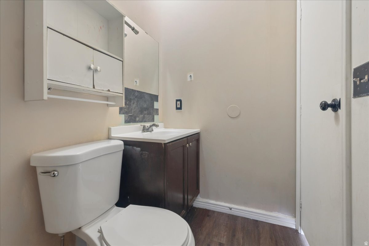 449 W RICHARD ST