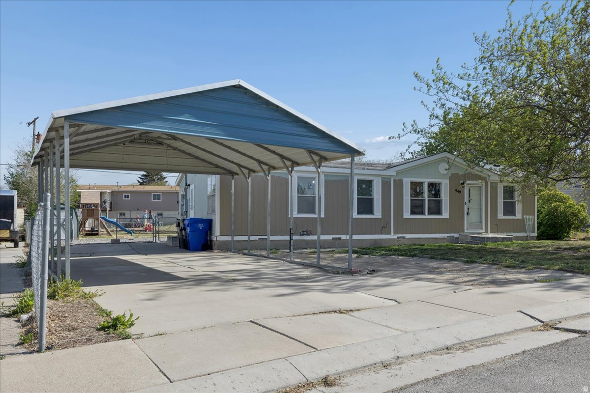 449 W RICHARD ST
