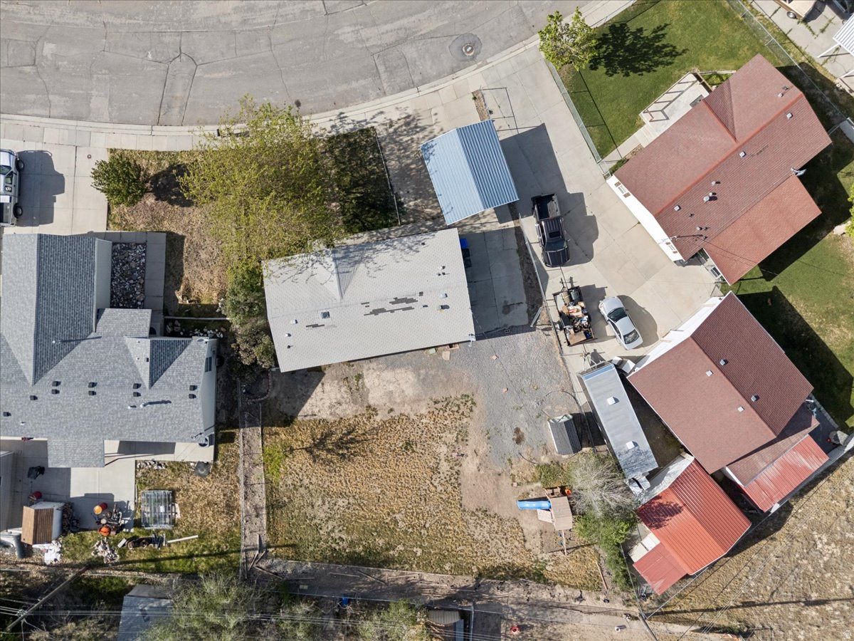 449 W RICHARD ST