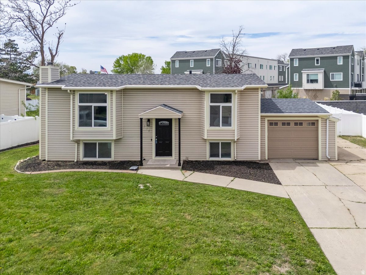 556 KIMBALL DR