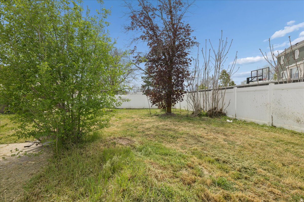556 KIMBALL DR