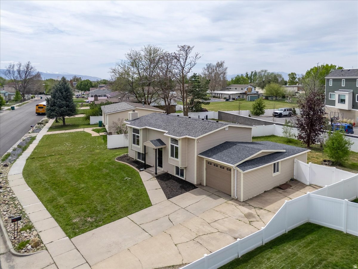 556 KIMBALL DR