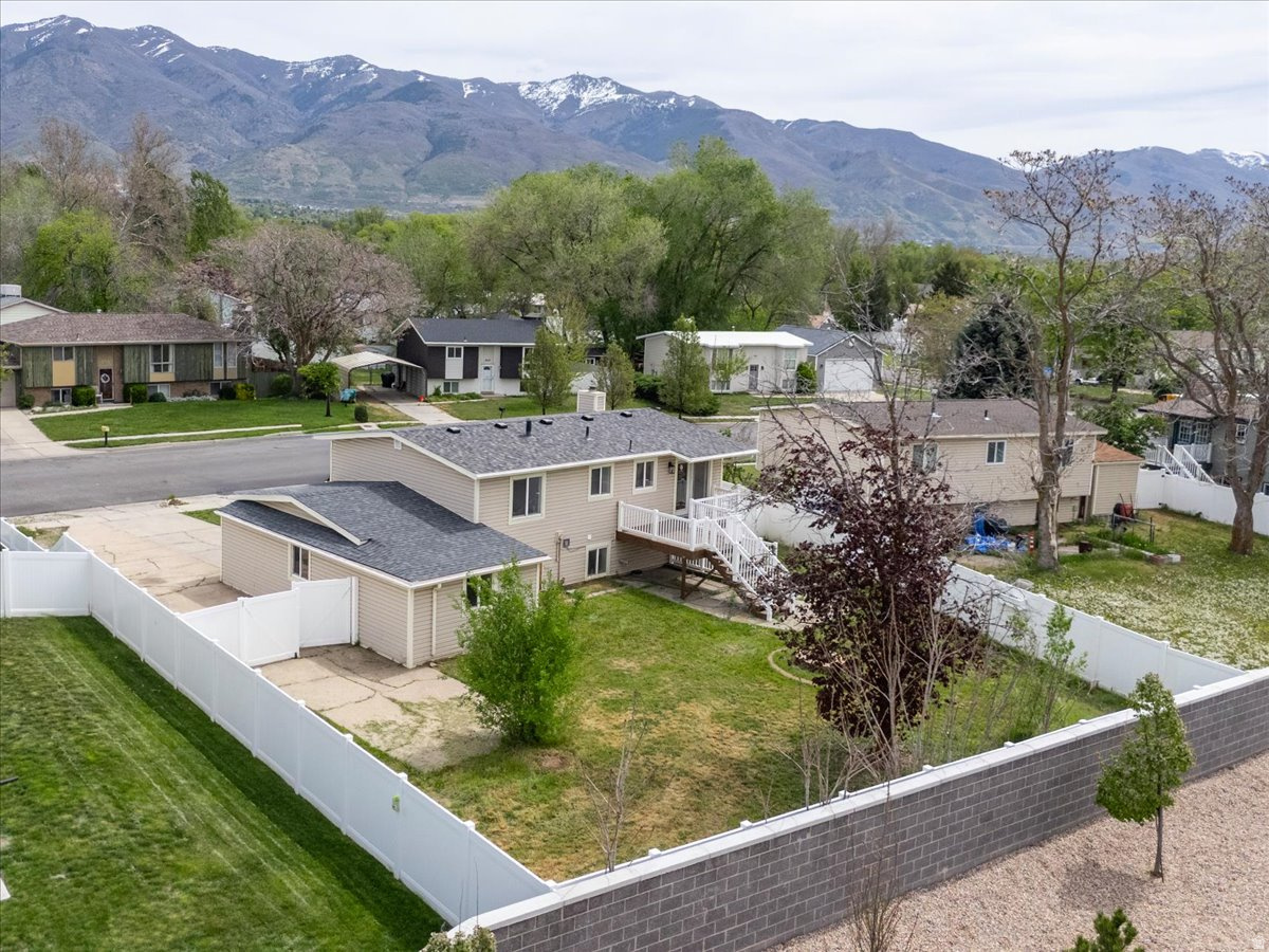 556 KIMBALL DR