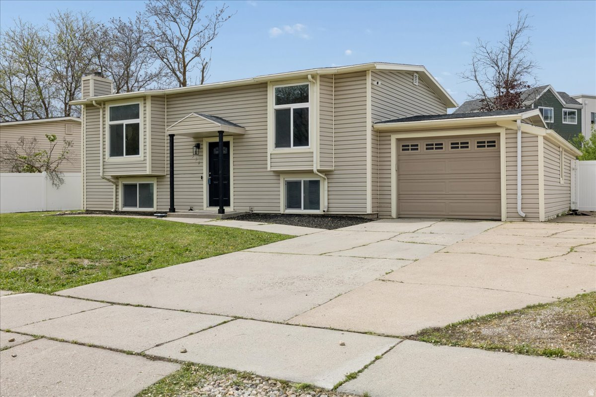 556 KIMBALL DR