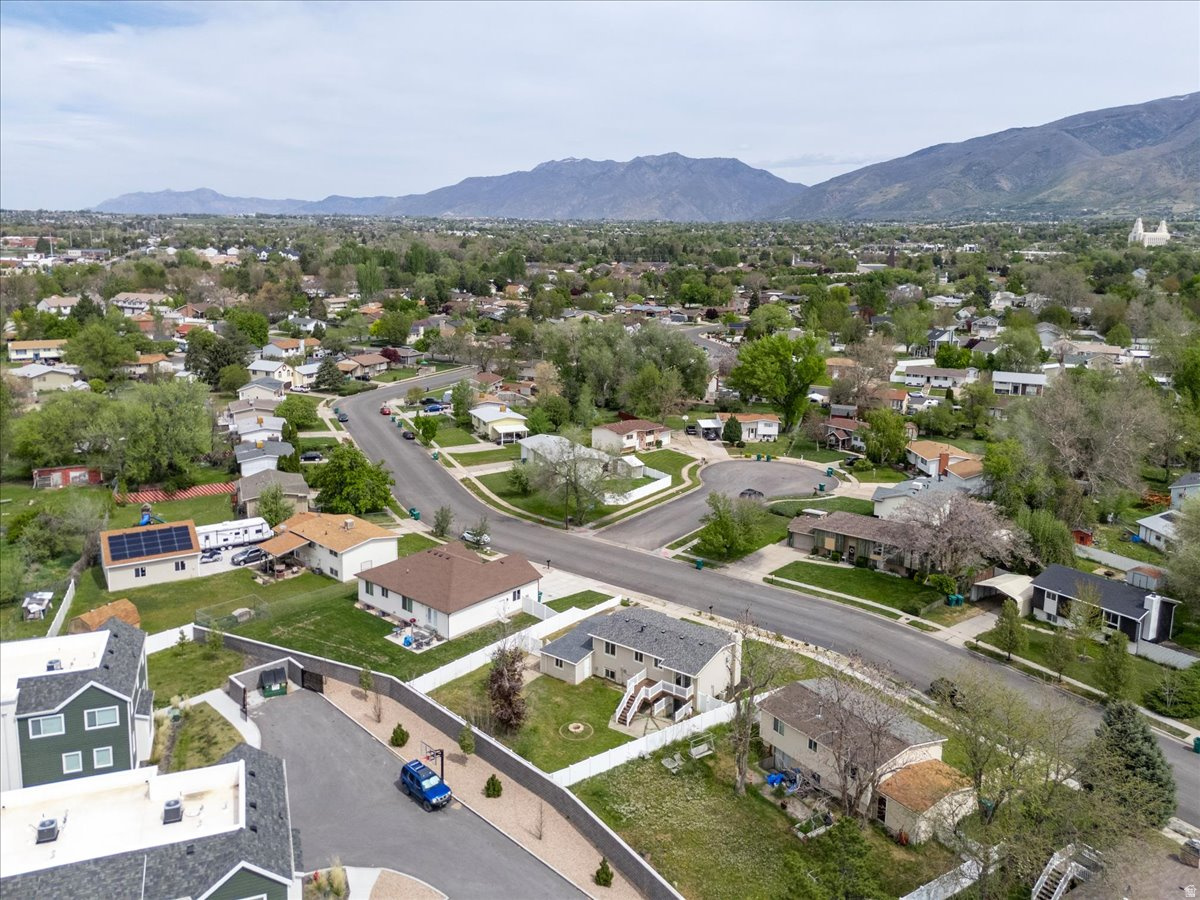556 KIMBALL DR