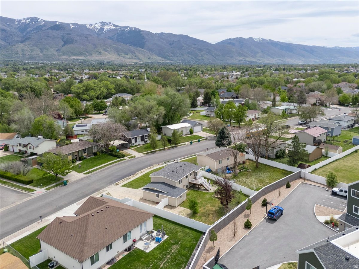 556 KIMBALL DR