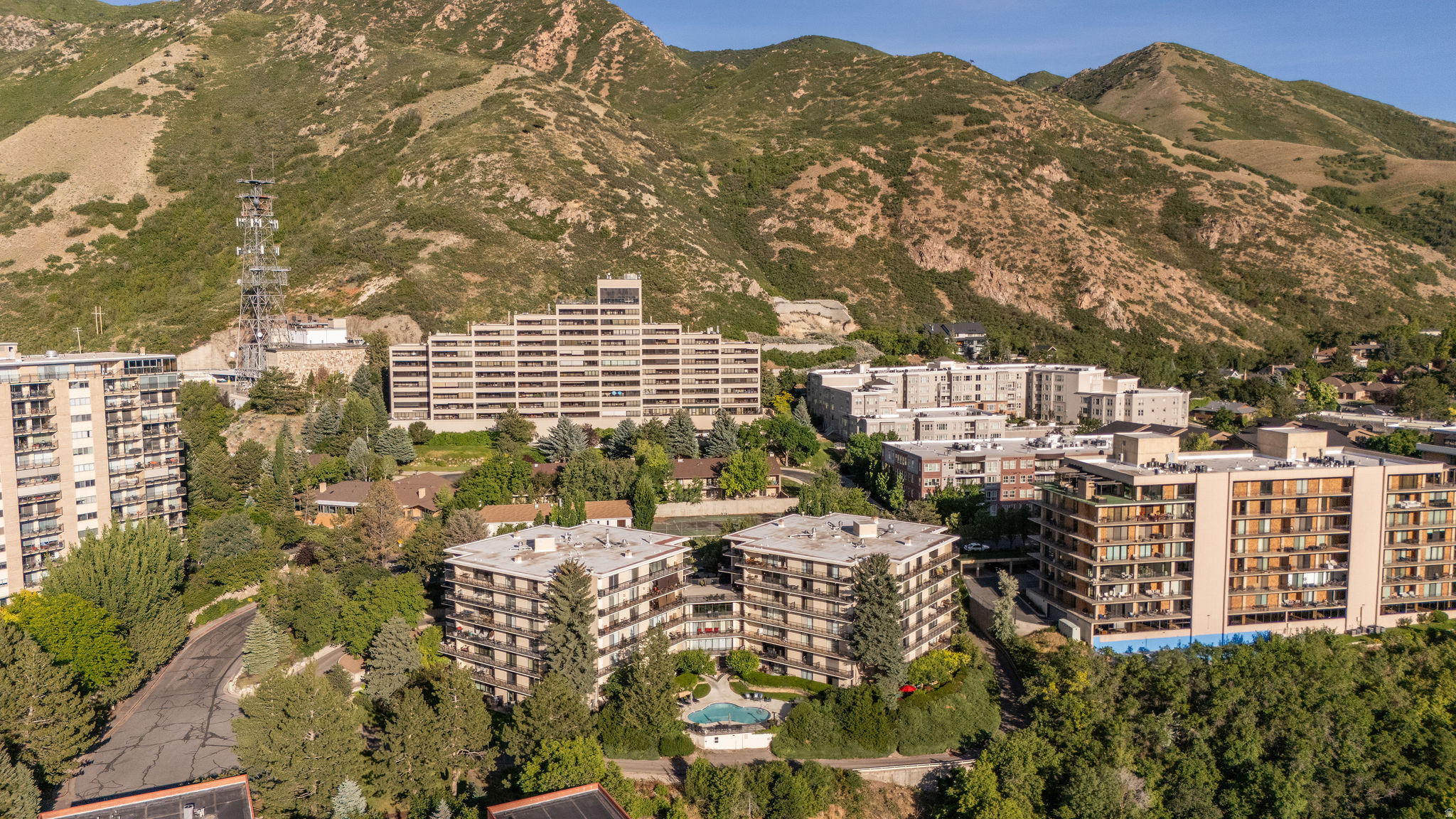 900 S DONNER WAY #101