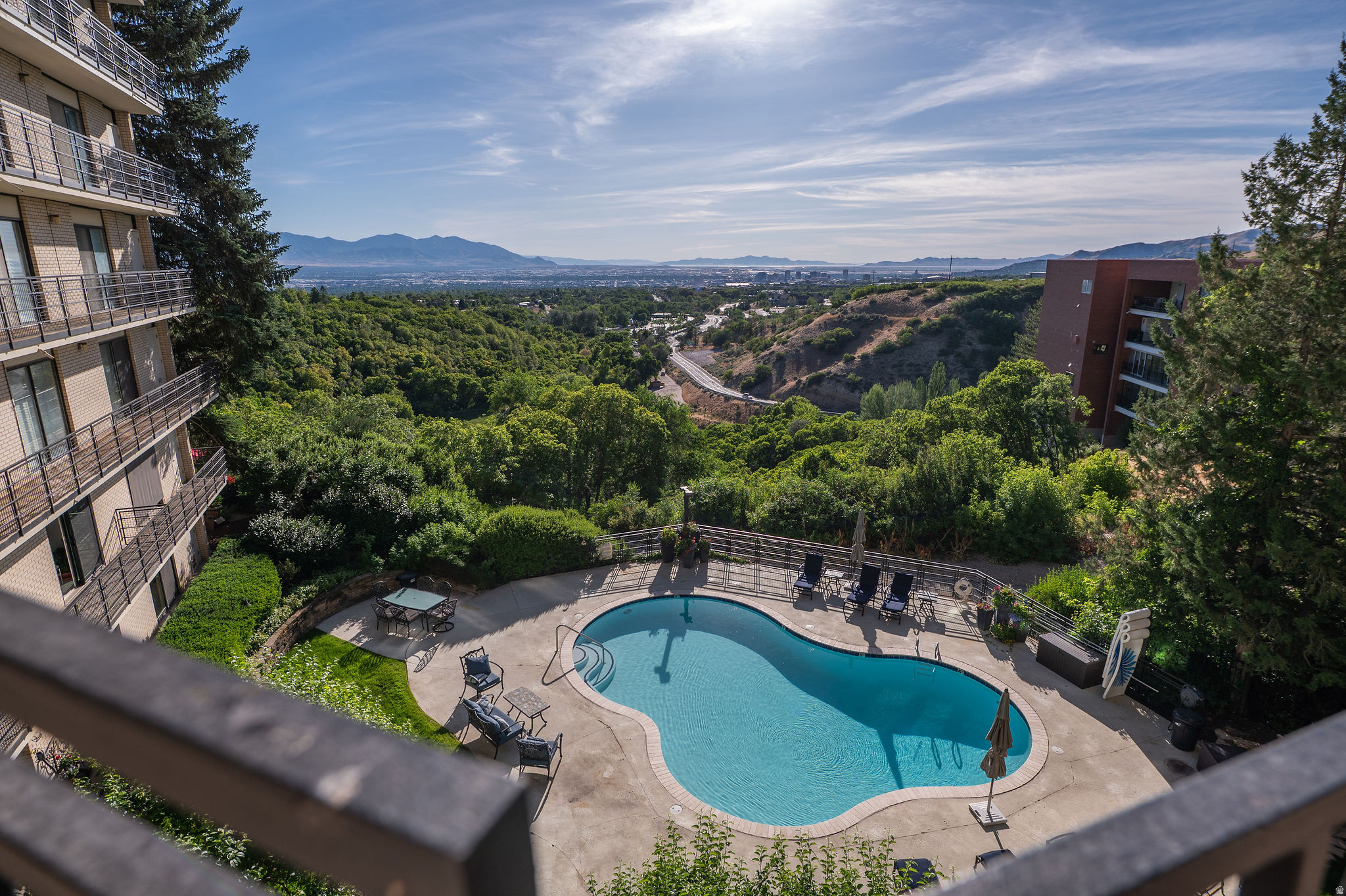 900 S DONNER WAY #101