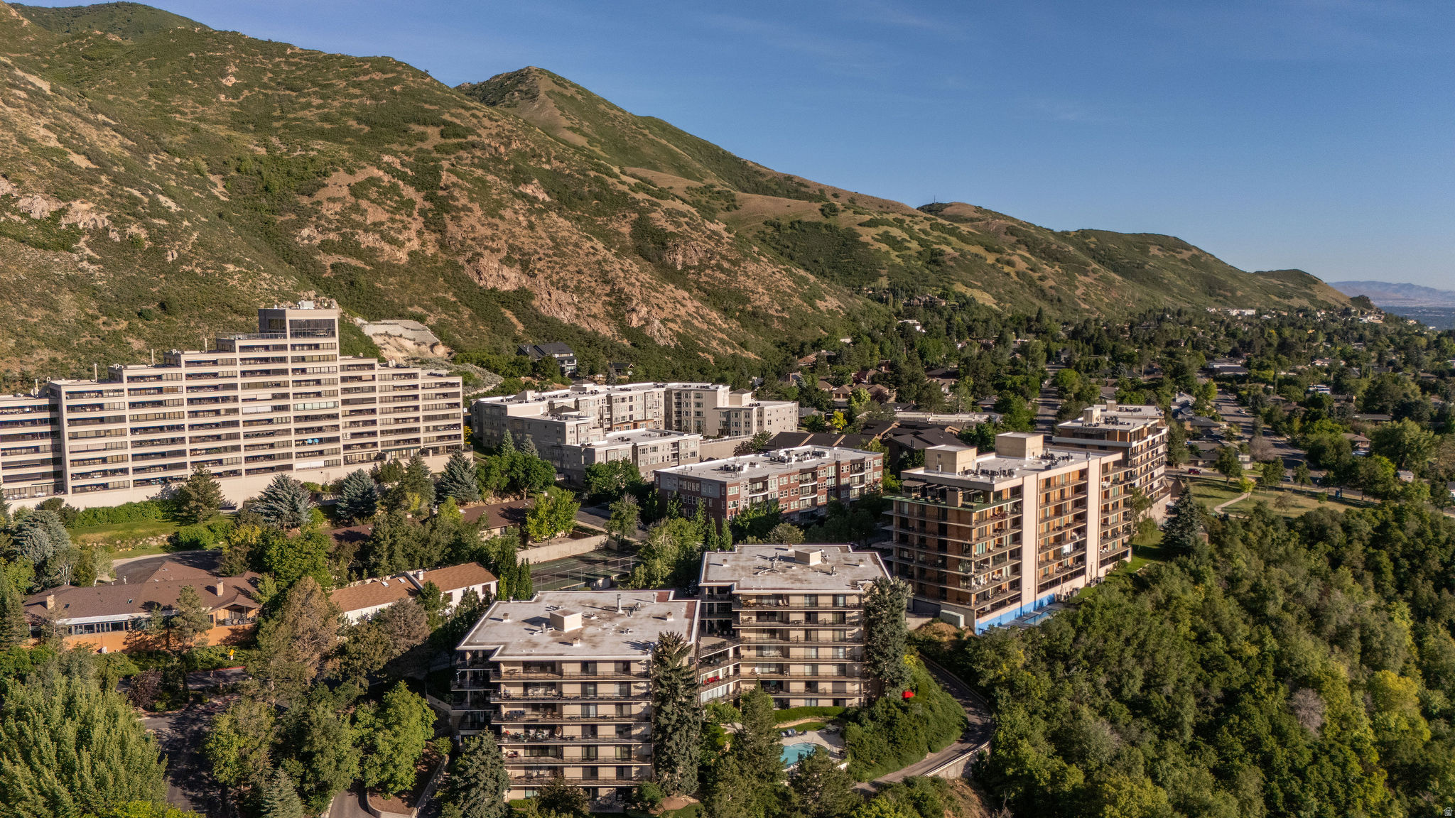 900 S DONNER WAY #101