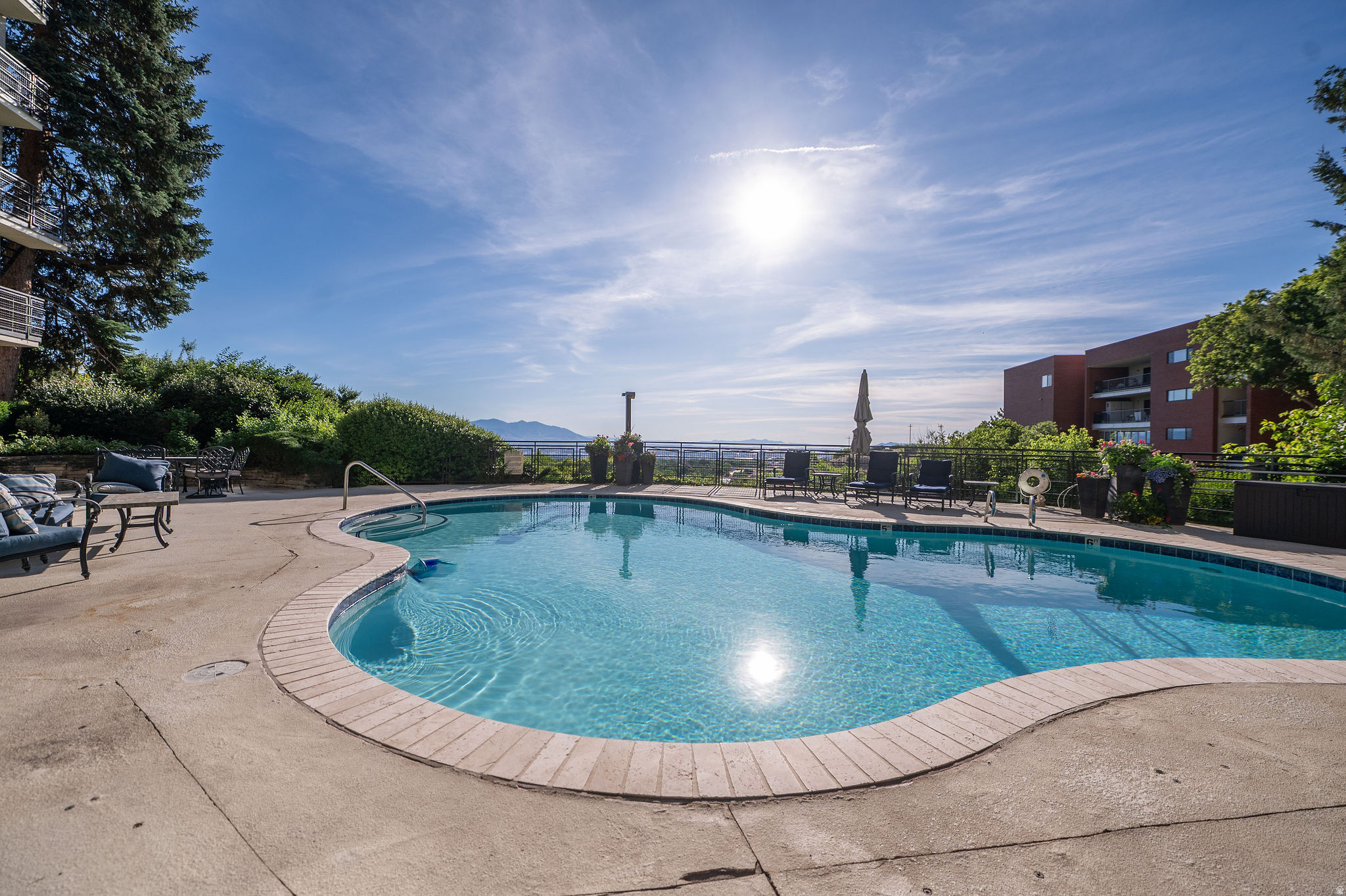 900 S DONNER WAY #101