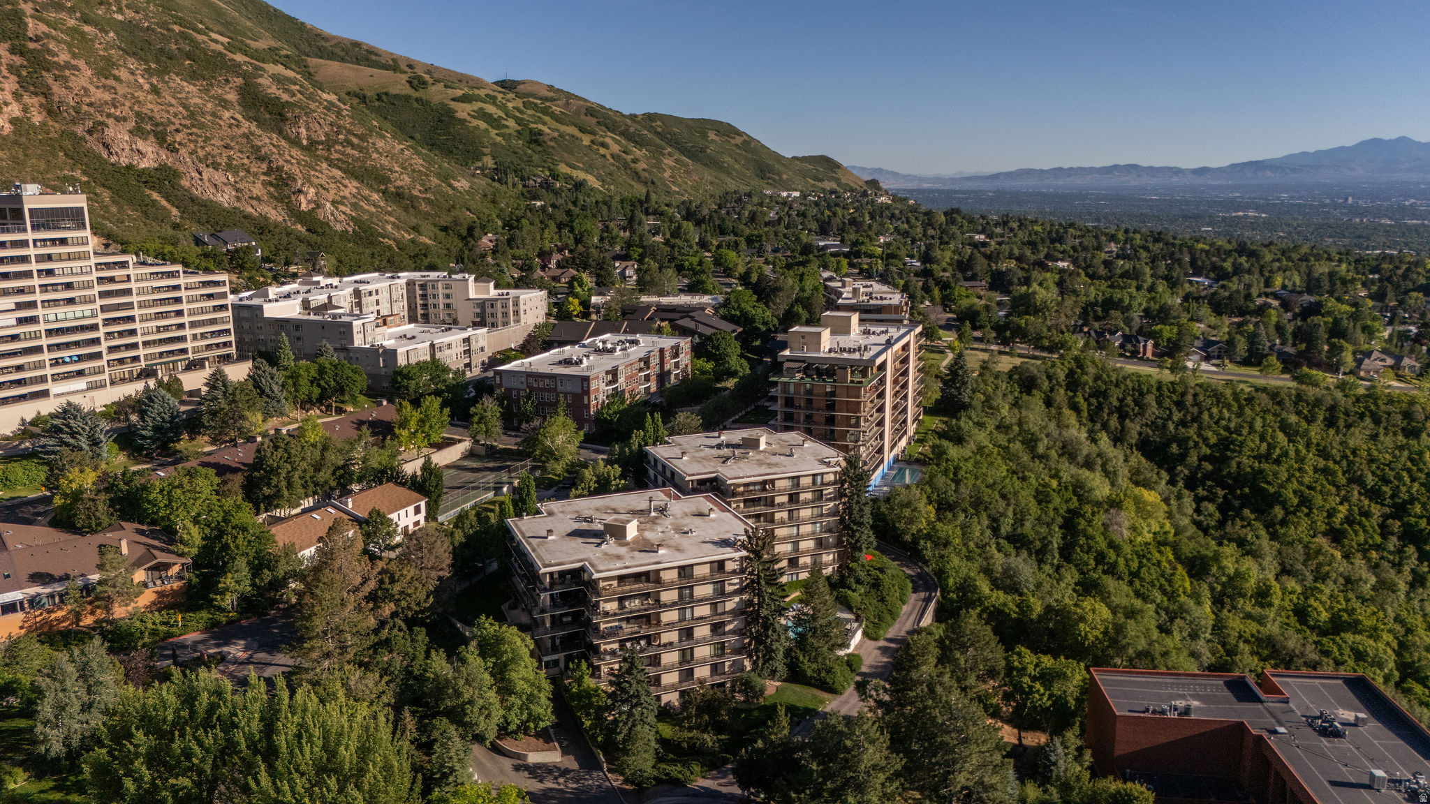 900 S DONNER WAY #101