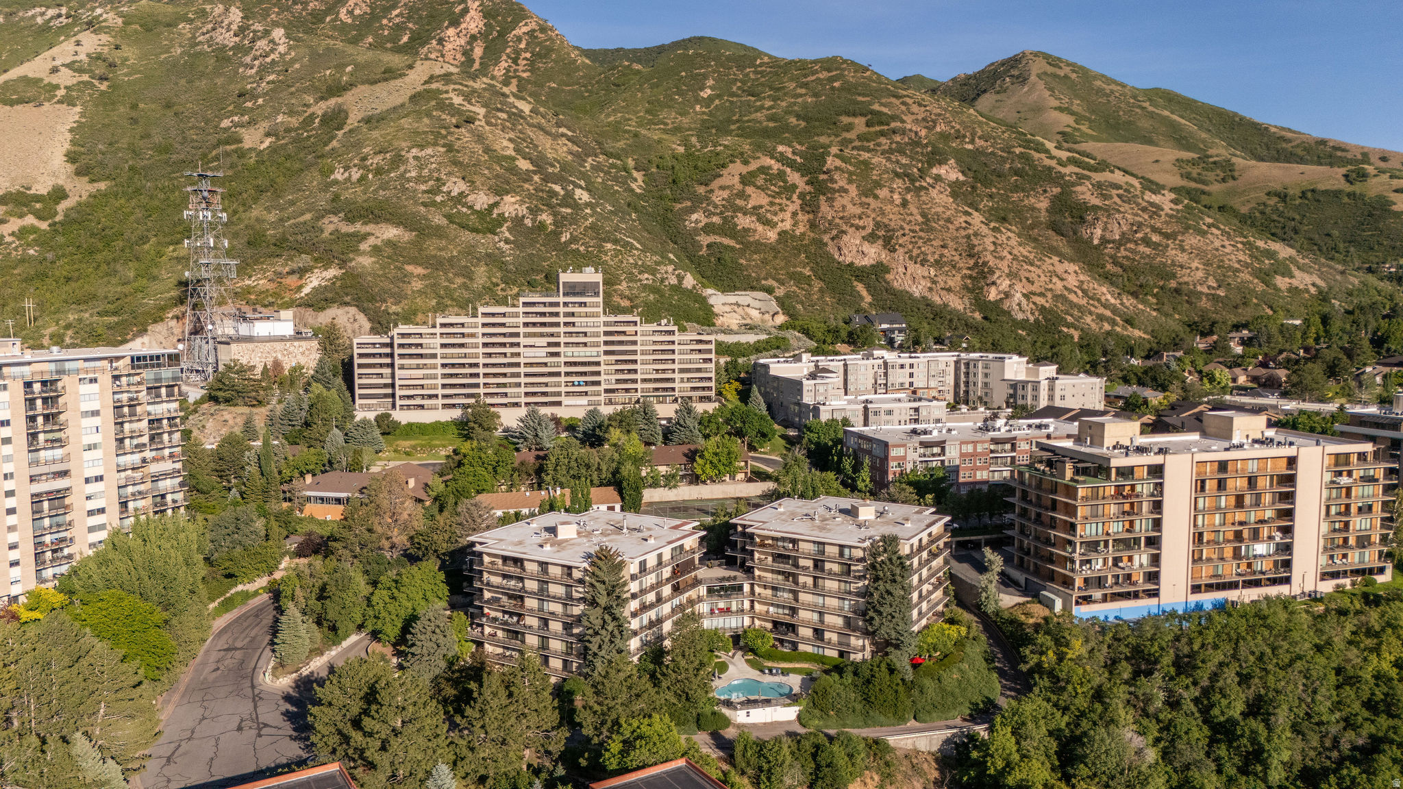 900 S DONNER WAY #101
