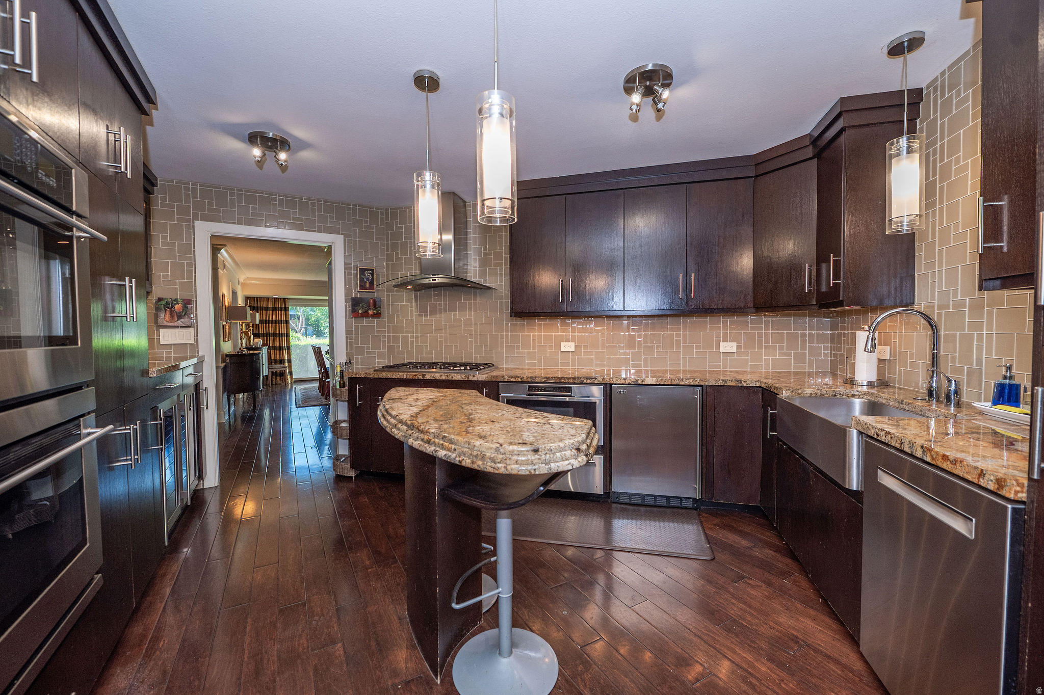 900 S DONNER WAY #101
