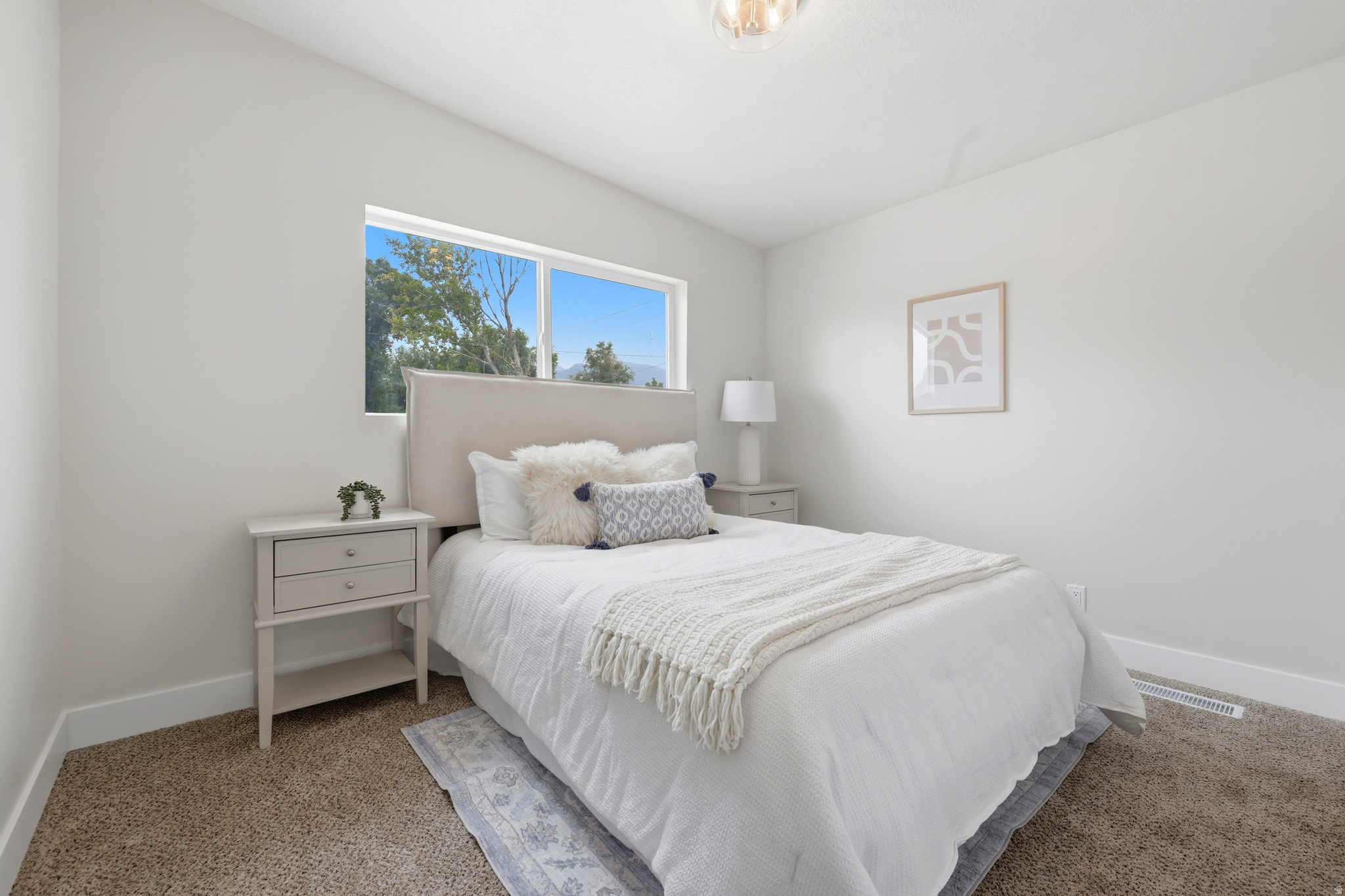 325 W PRINCETON DR
