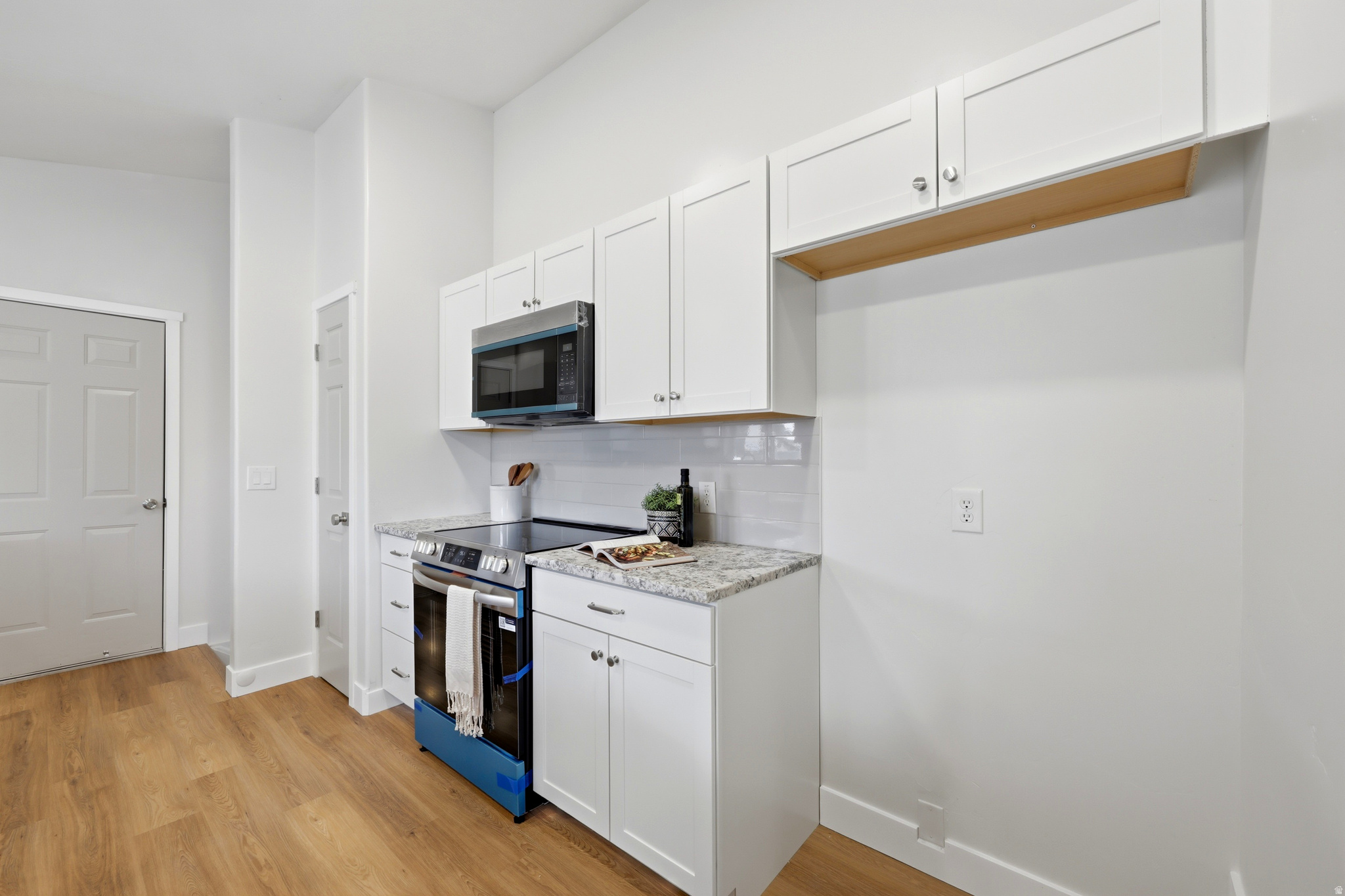 325 W PRINCETON DR