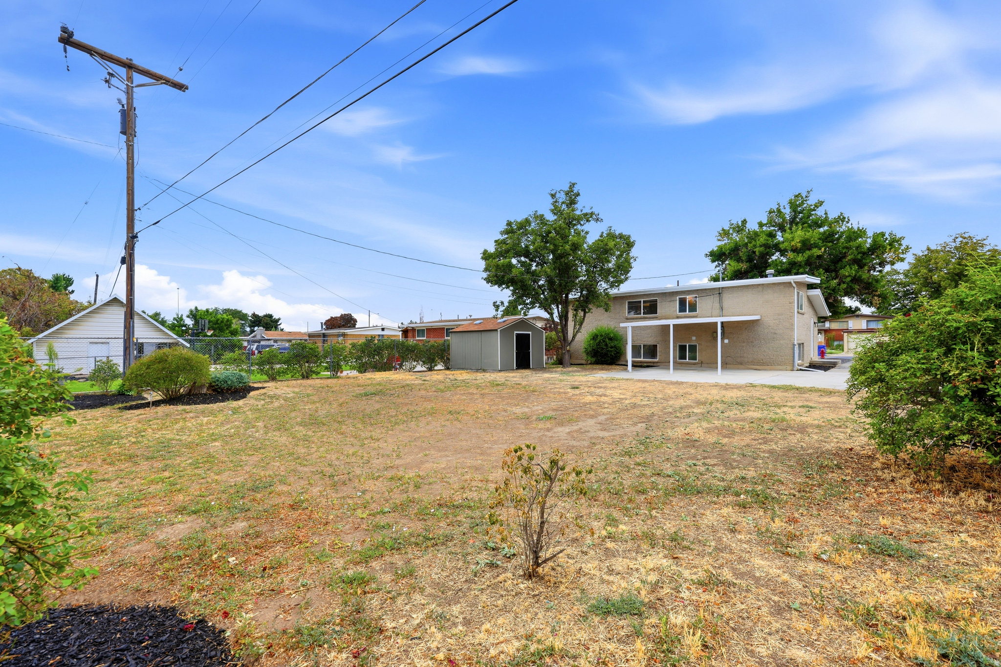 325 W PRINCETON DR