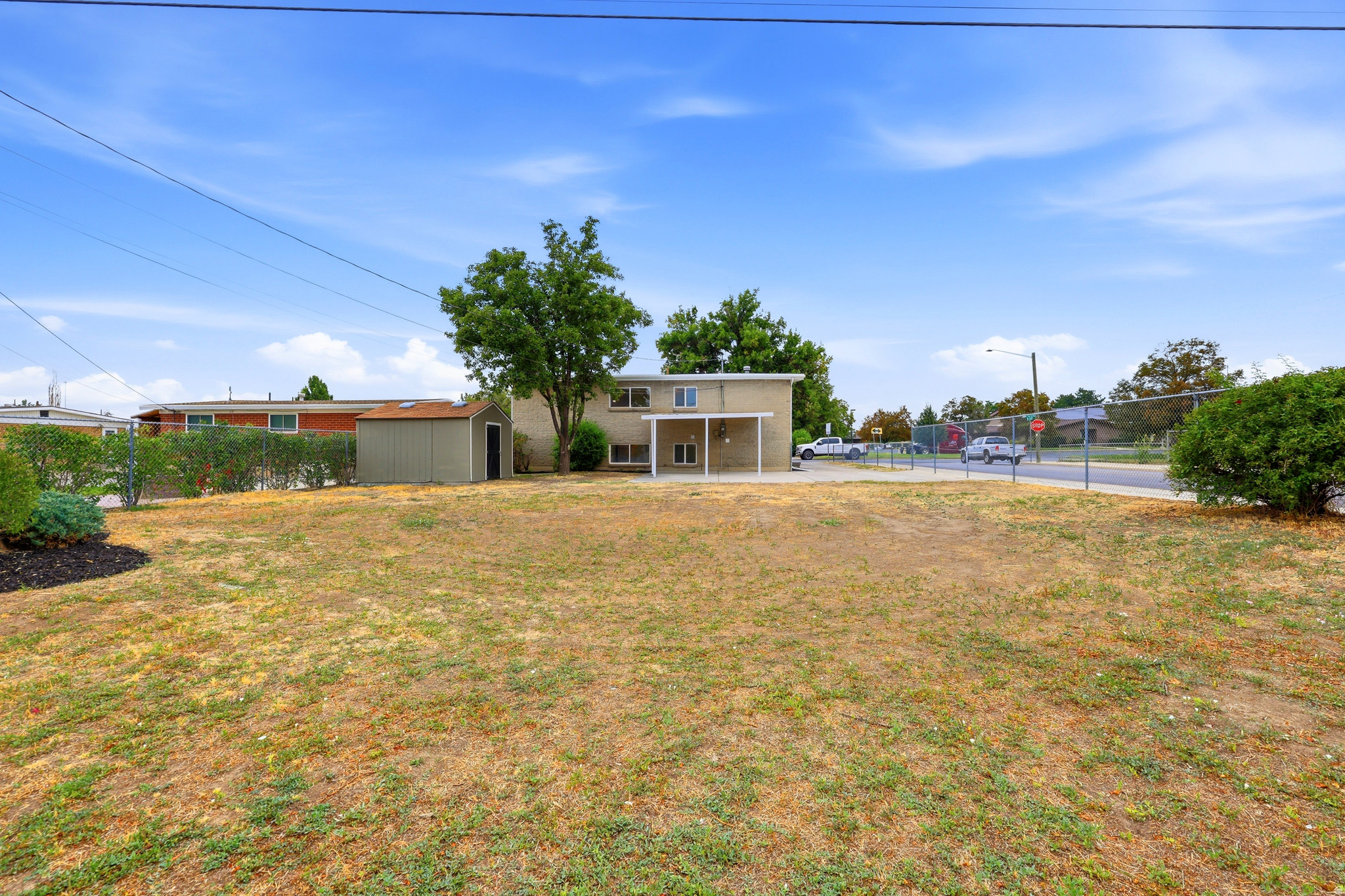 325 W PRINCETON DR