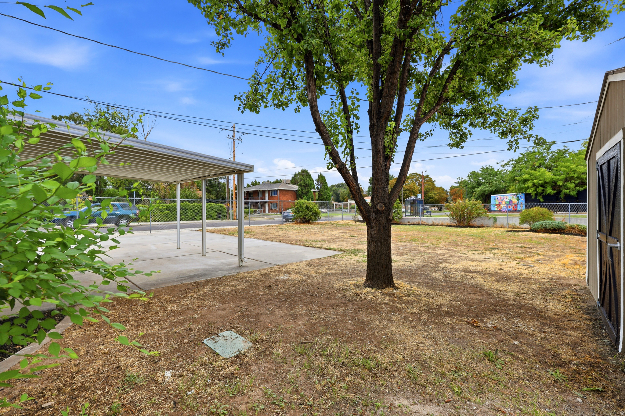 325 W PRINCETON DR