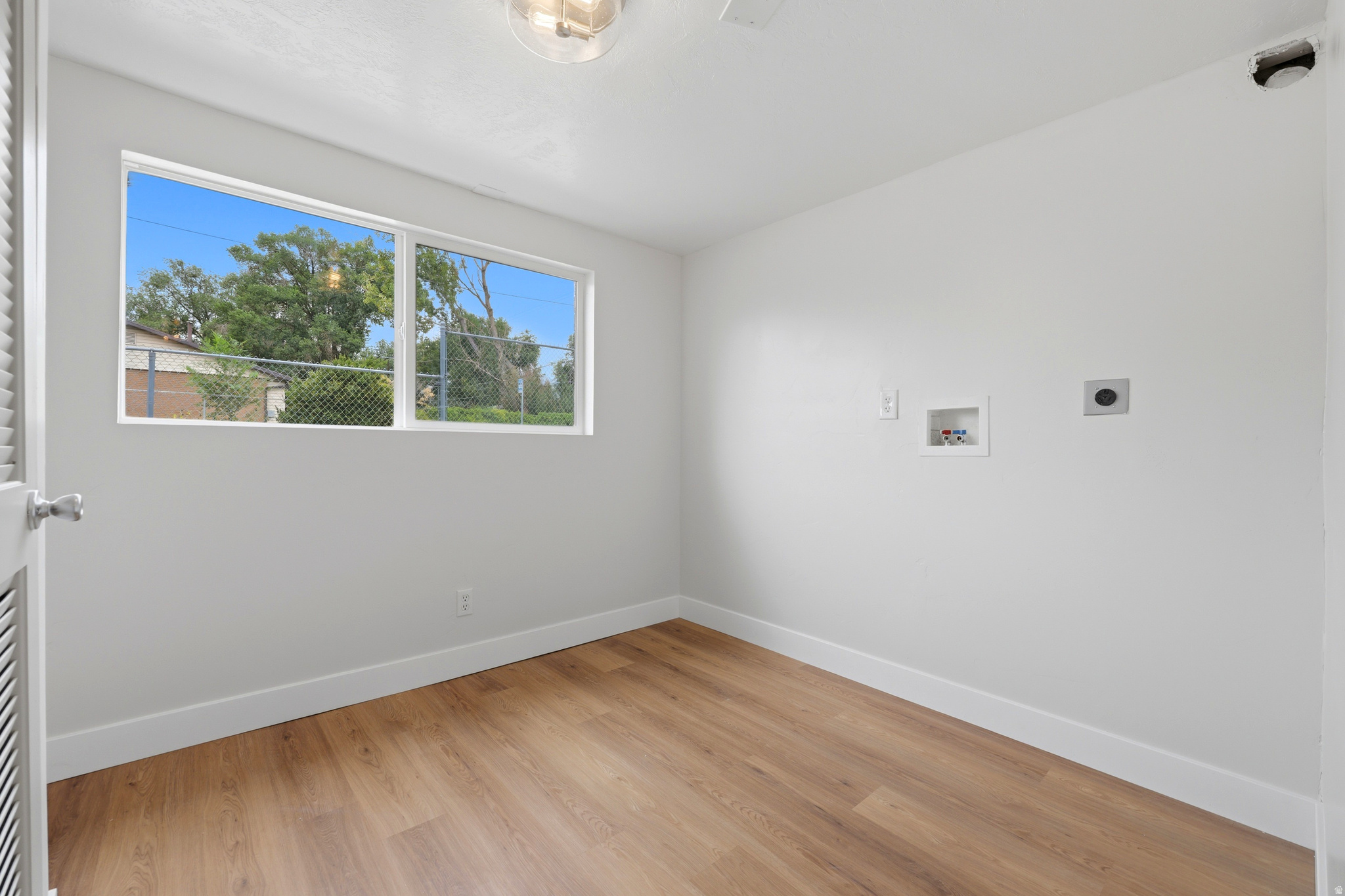 325 W PRINCETON DR