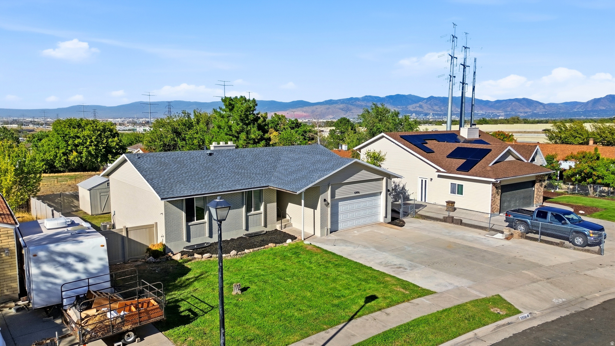 5906 W ZINA CIR