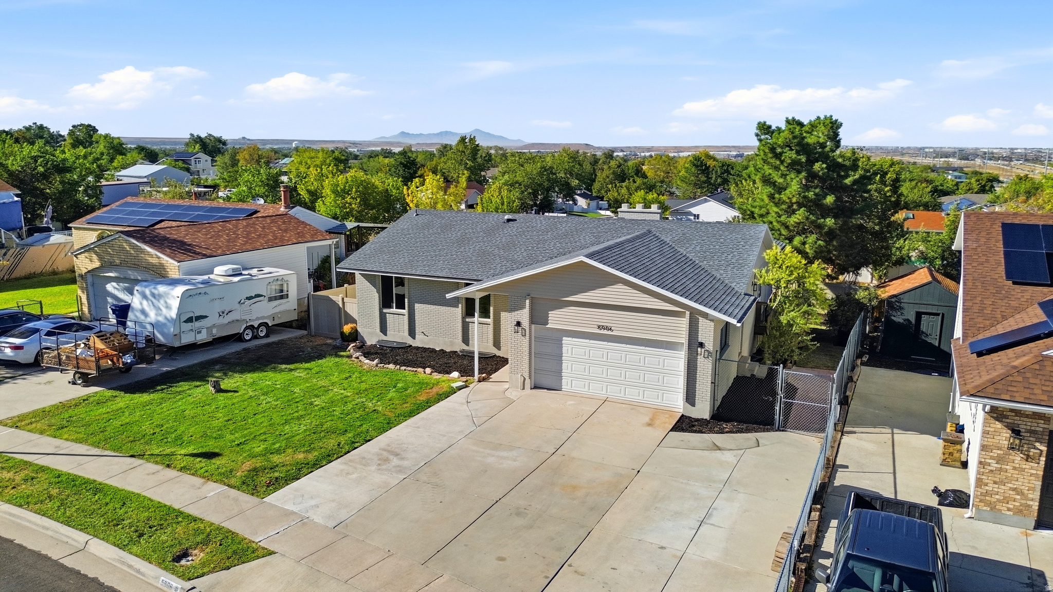 5906 W ZINA CIR