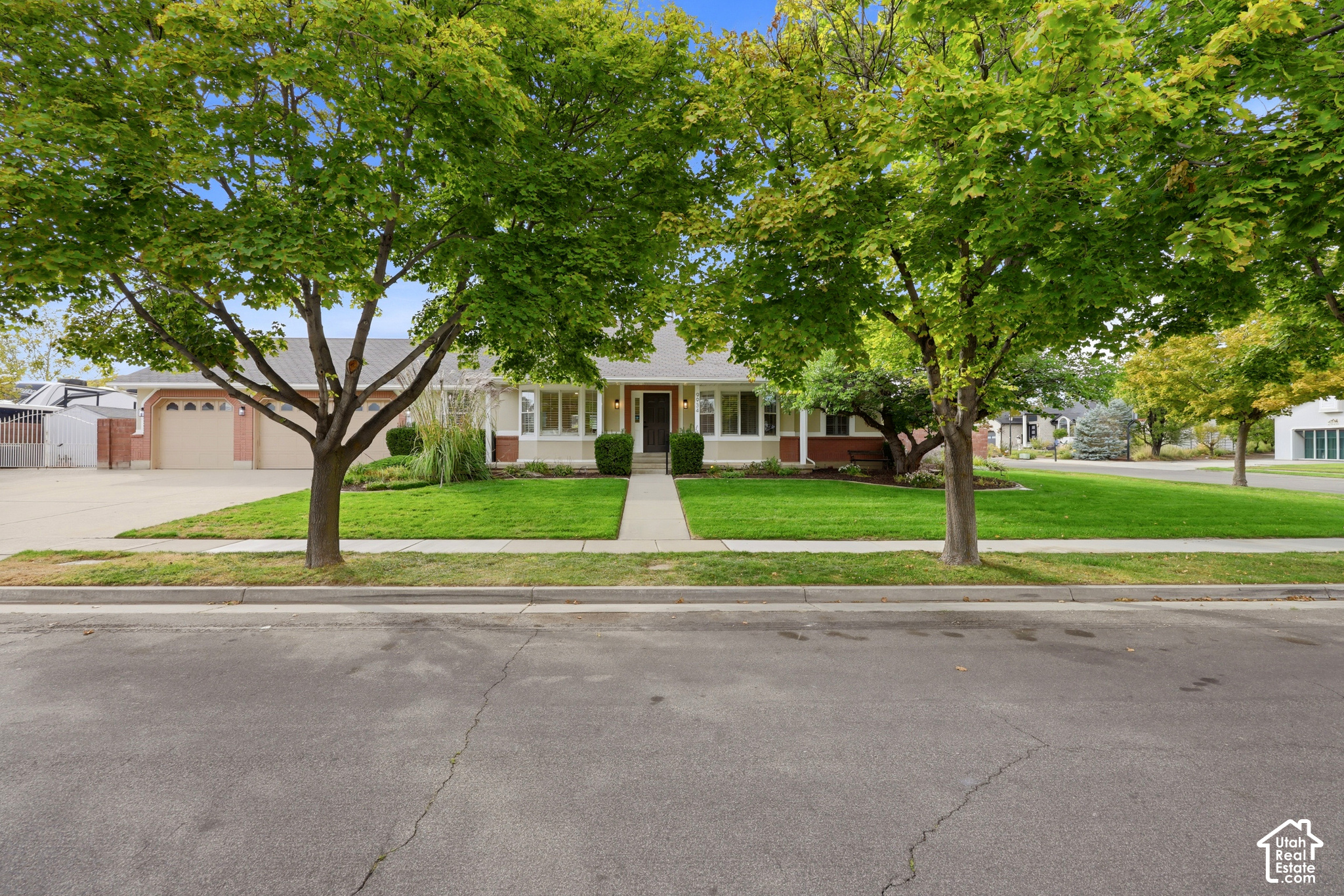9934 S PRESIDENTIAL DR