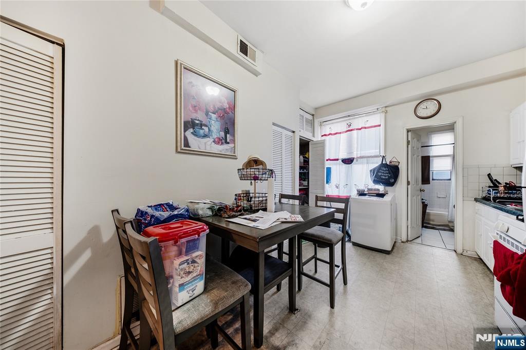 328 32nd Street