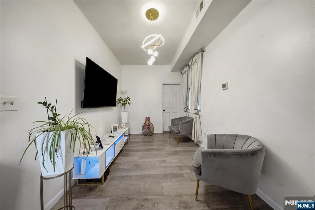 326 32nd Street