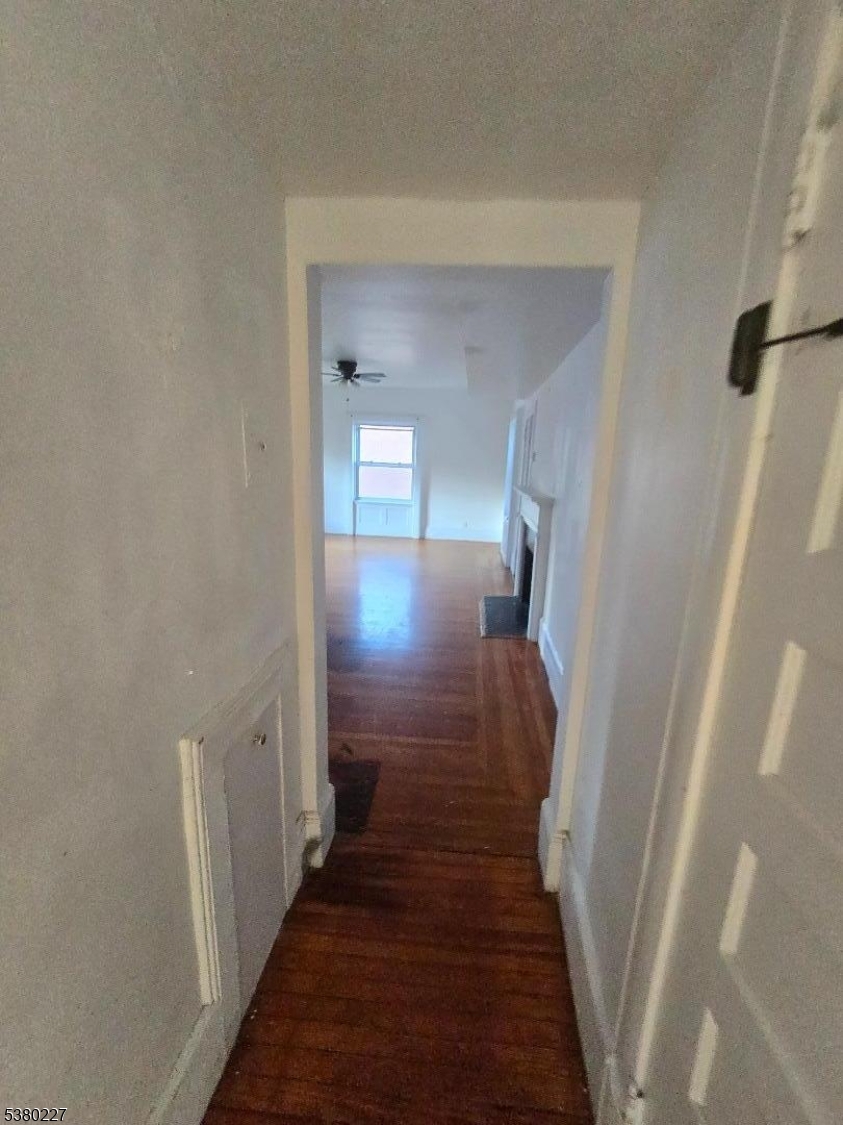 379 Mount Prospect Ave 4