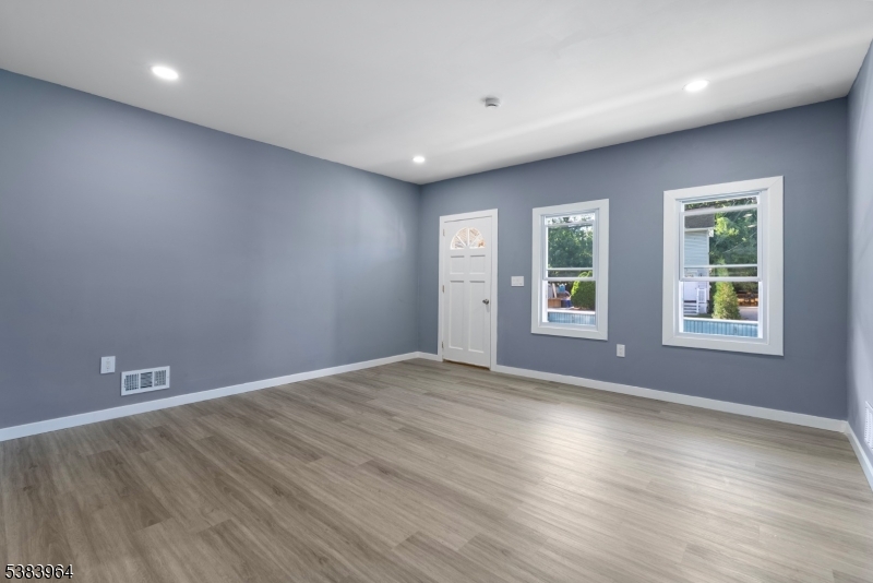 35 Boonton Ave