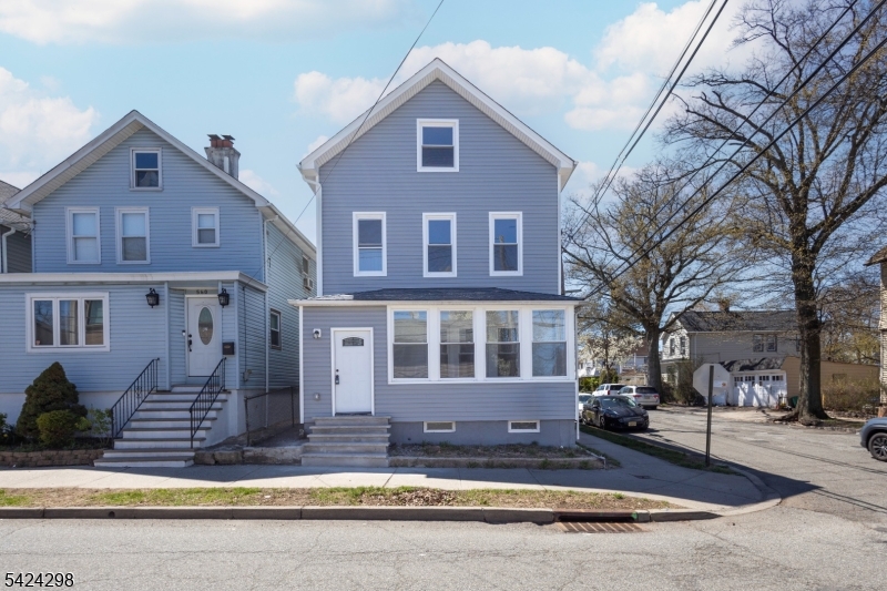 562 Tremont Ave