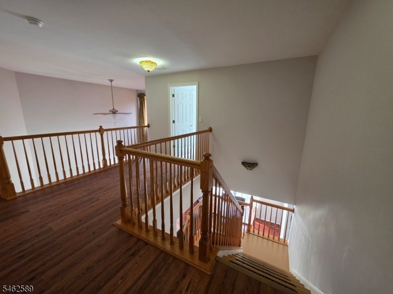 7 Caroline Foster Ct