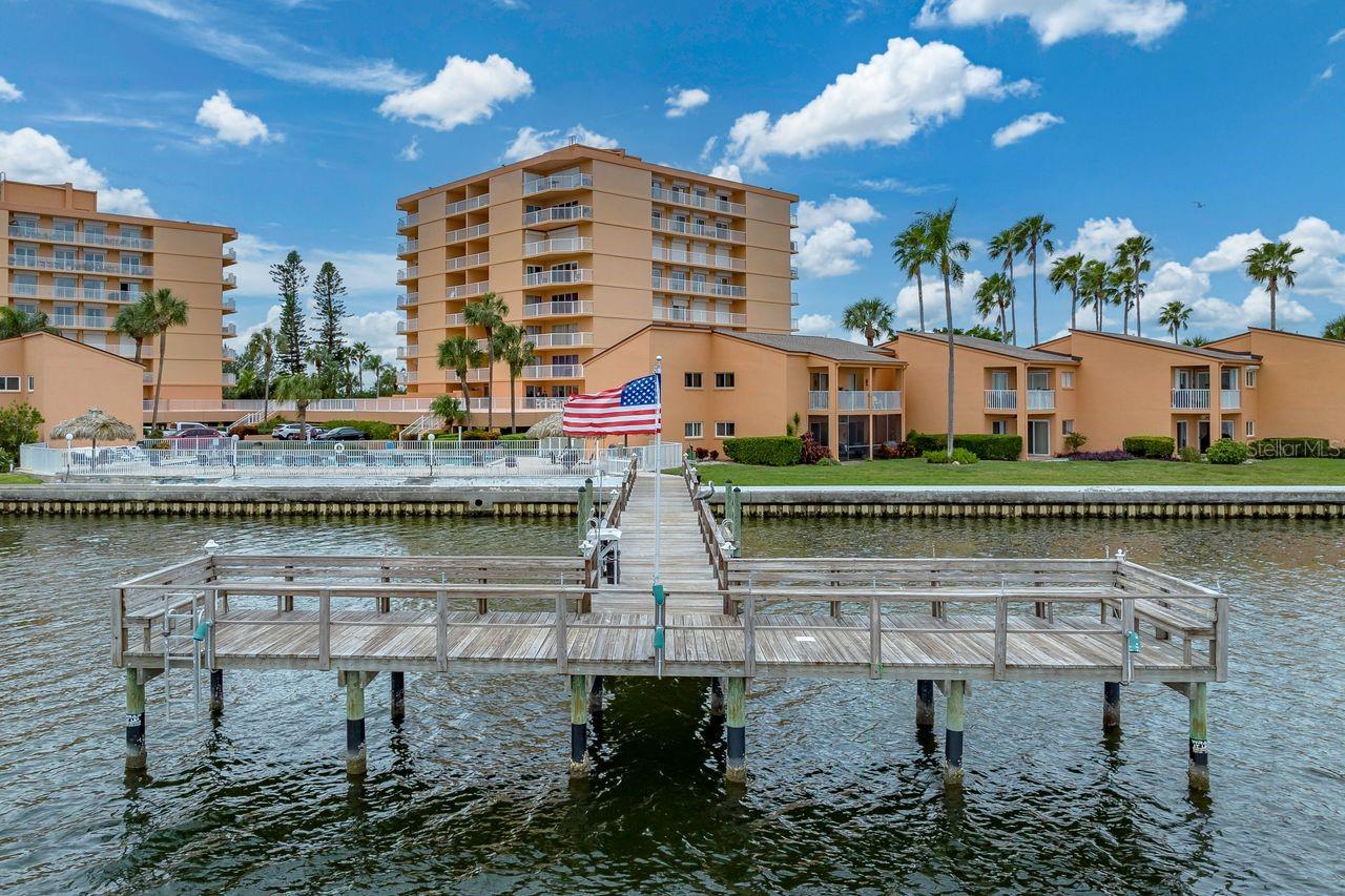 7400 SUNSHINE SKYWAY LANE S Unit: 103