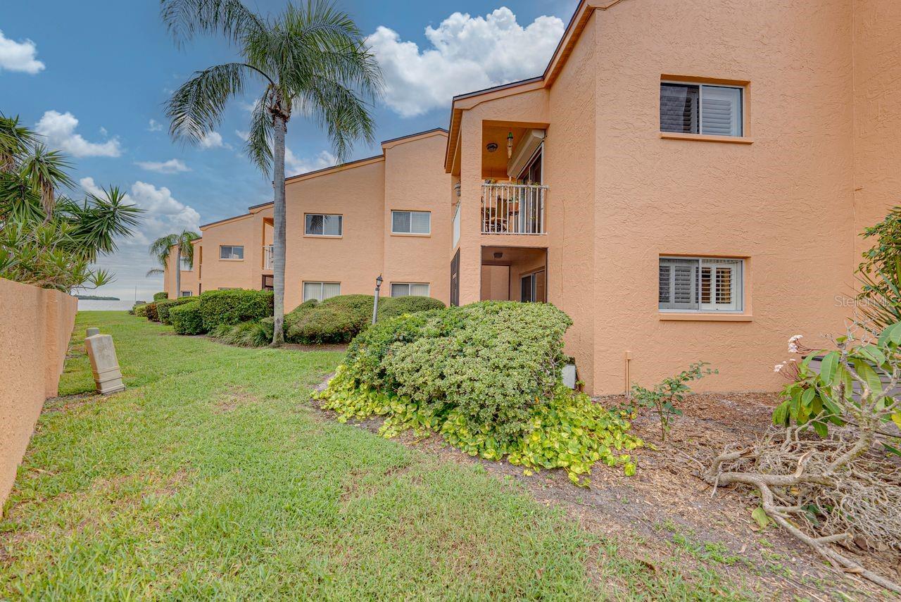 7400 SUNSHINE SKYWAY LANE S Unit: 103