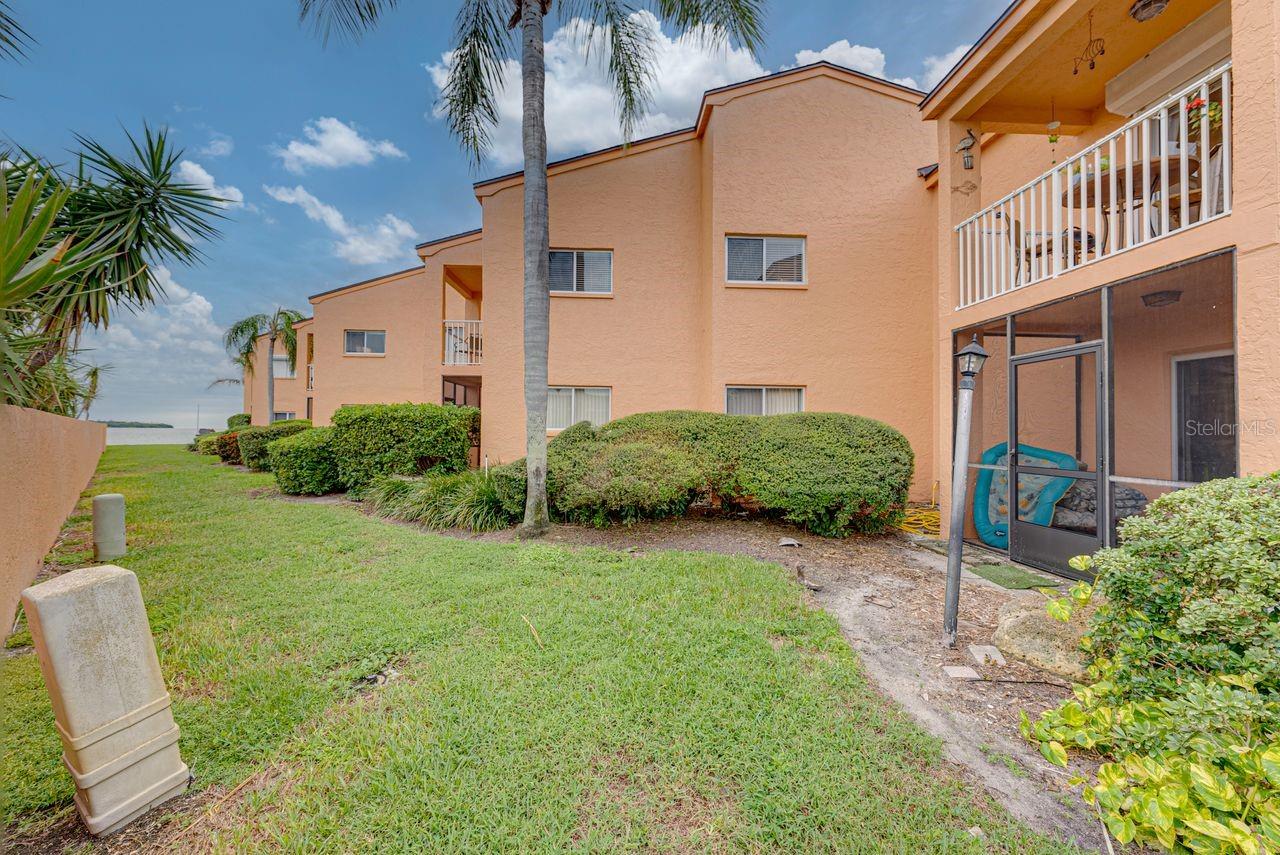7400 SUNSHINE SKYWAY LANE S Unit: 103