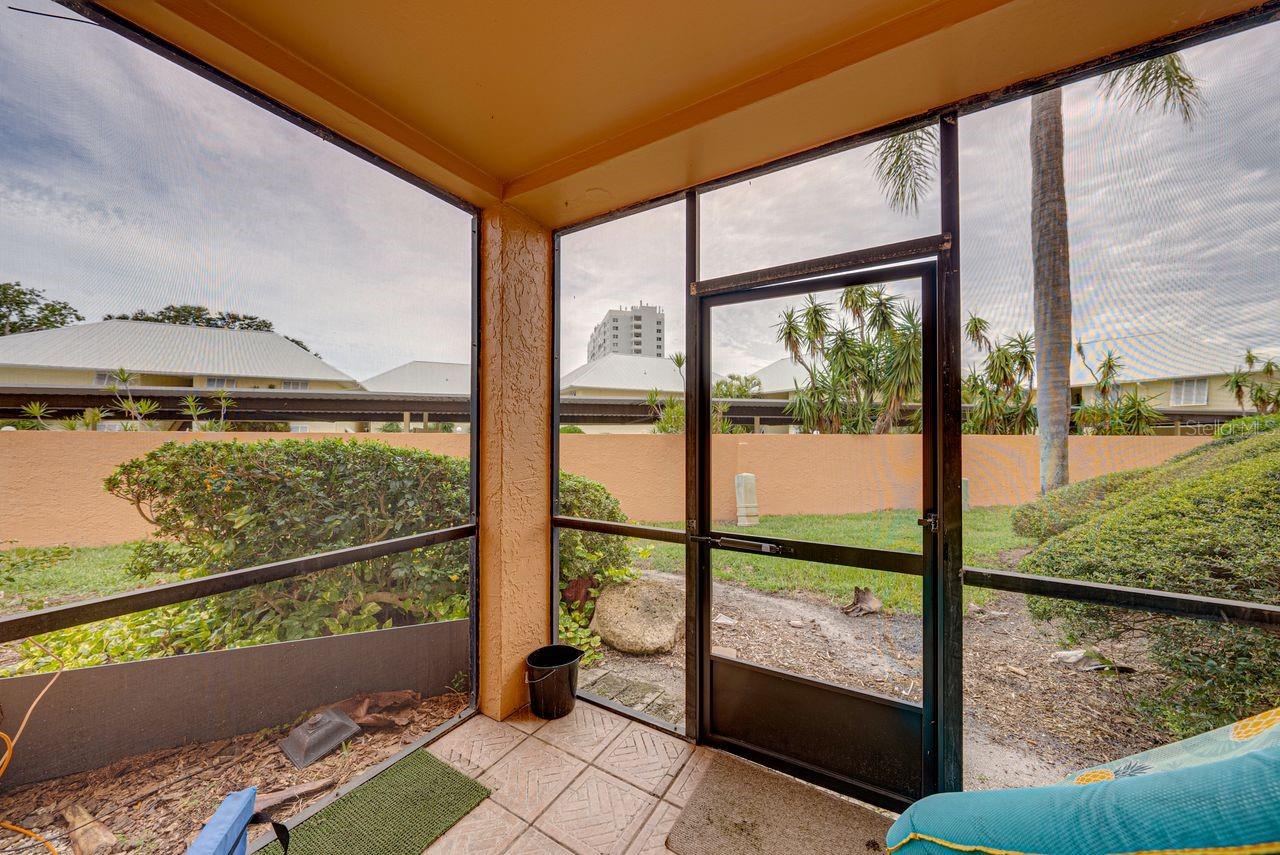 7400 SUNSHINE SKYWAY LANE S Unit: 103