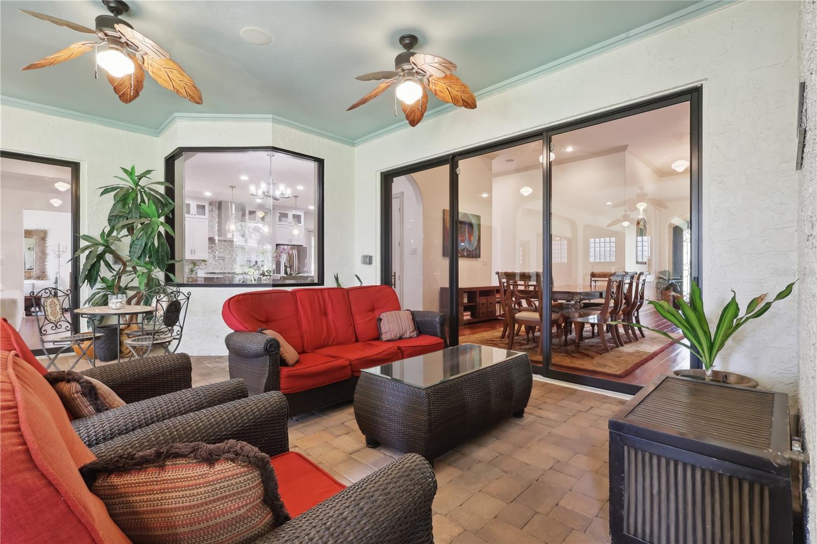 4696 DEL SOL BLVD