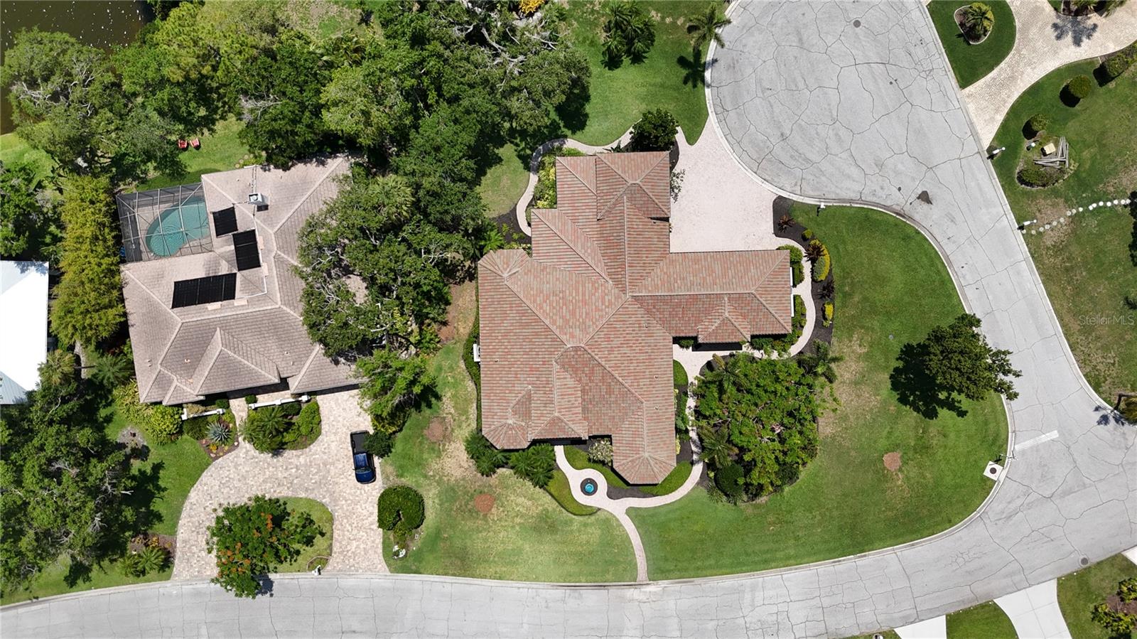 4696 DEL SOL BLVD