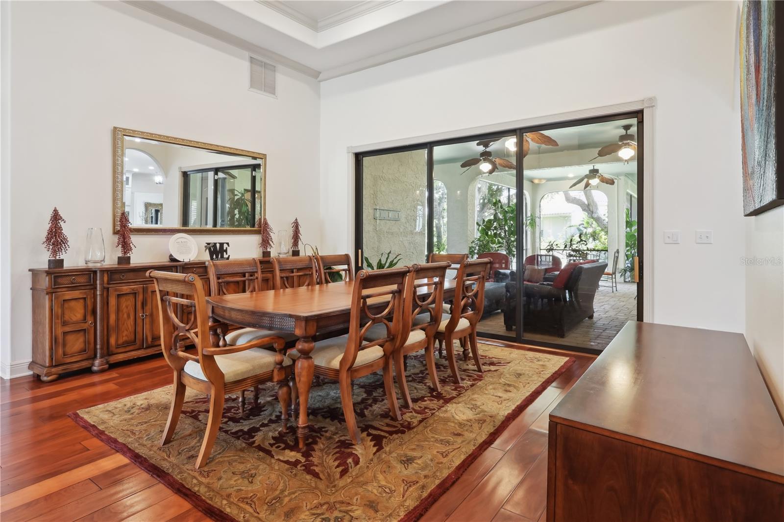 4696 DEL SOL BLVD