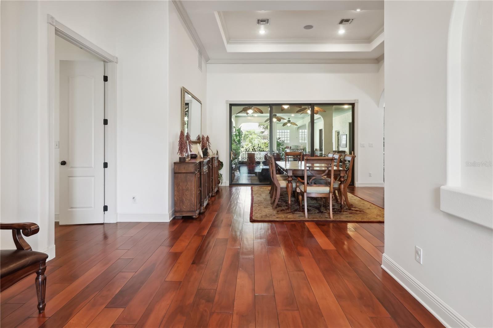 4696 DEL SOL BLVD