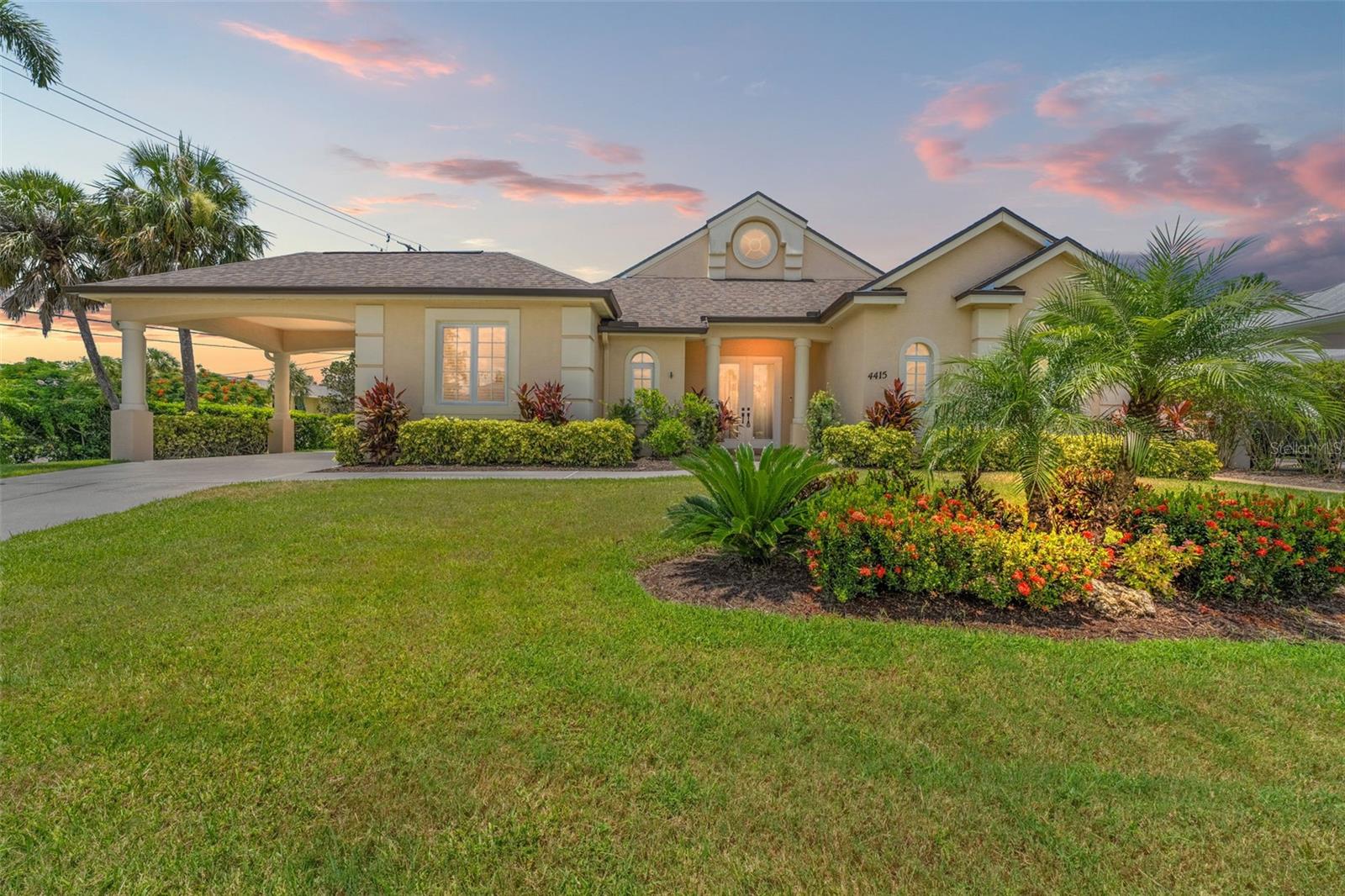 4415 BARRACUDA DR