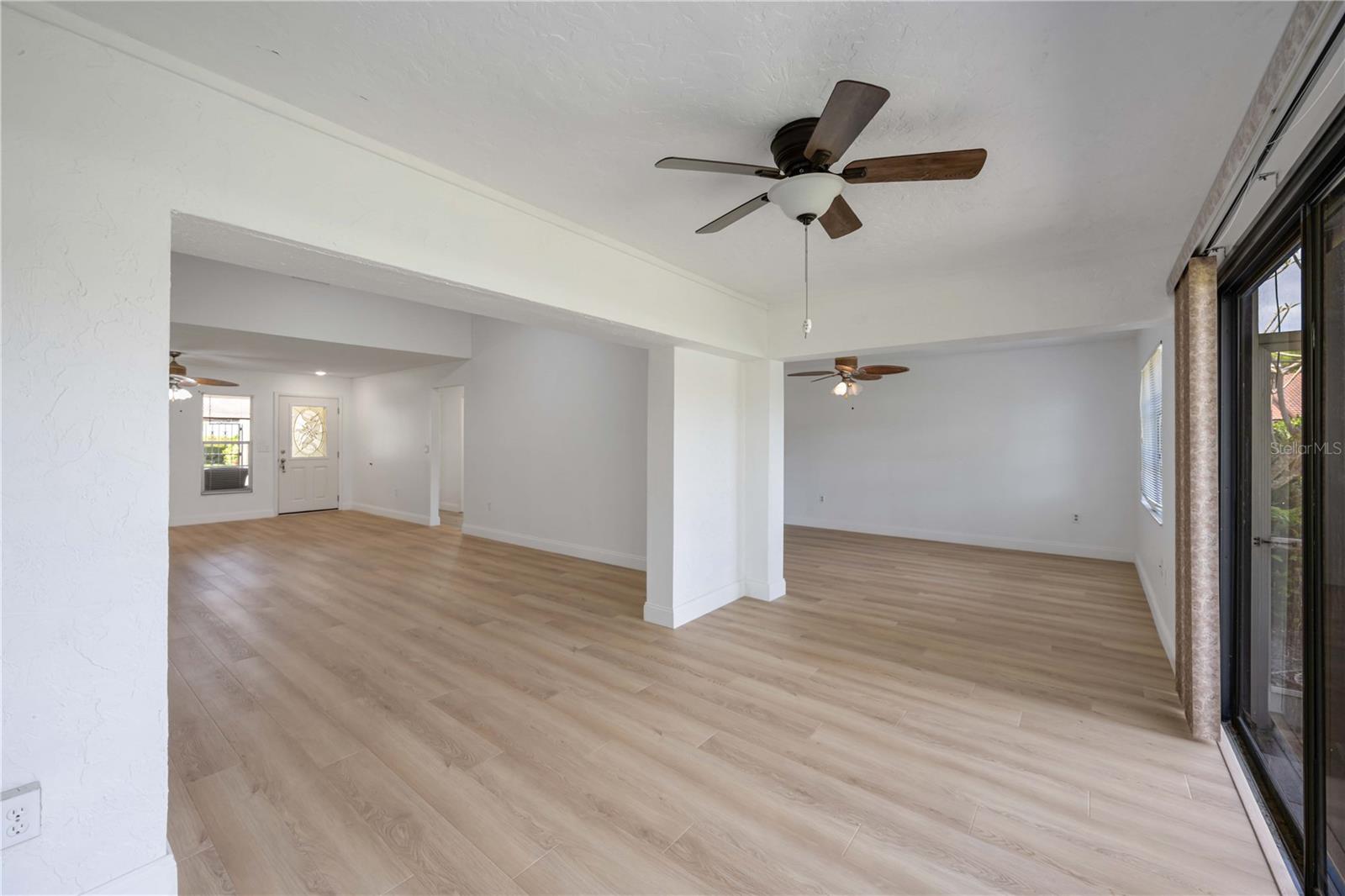 3880 EL POINIER CT #8702