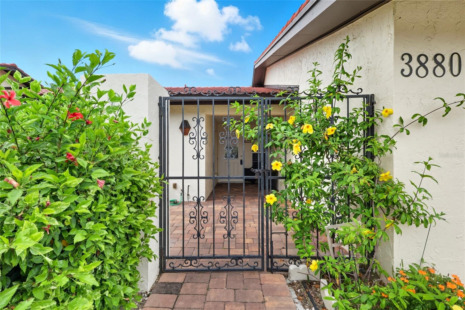 3880 EL POINIER CT #8702