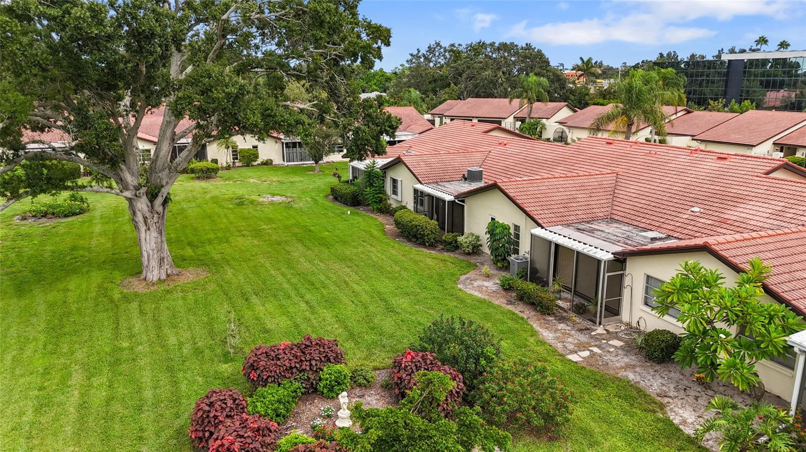 3880 EL POINIER CT #8702