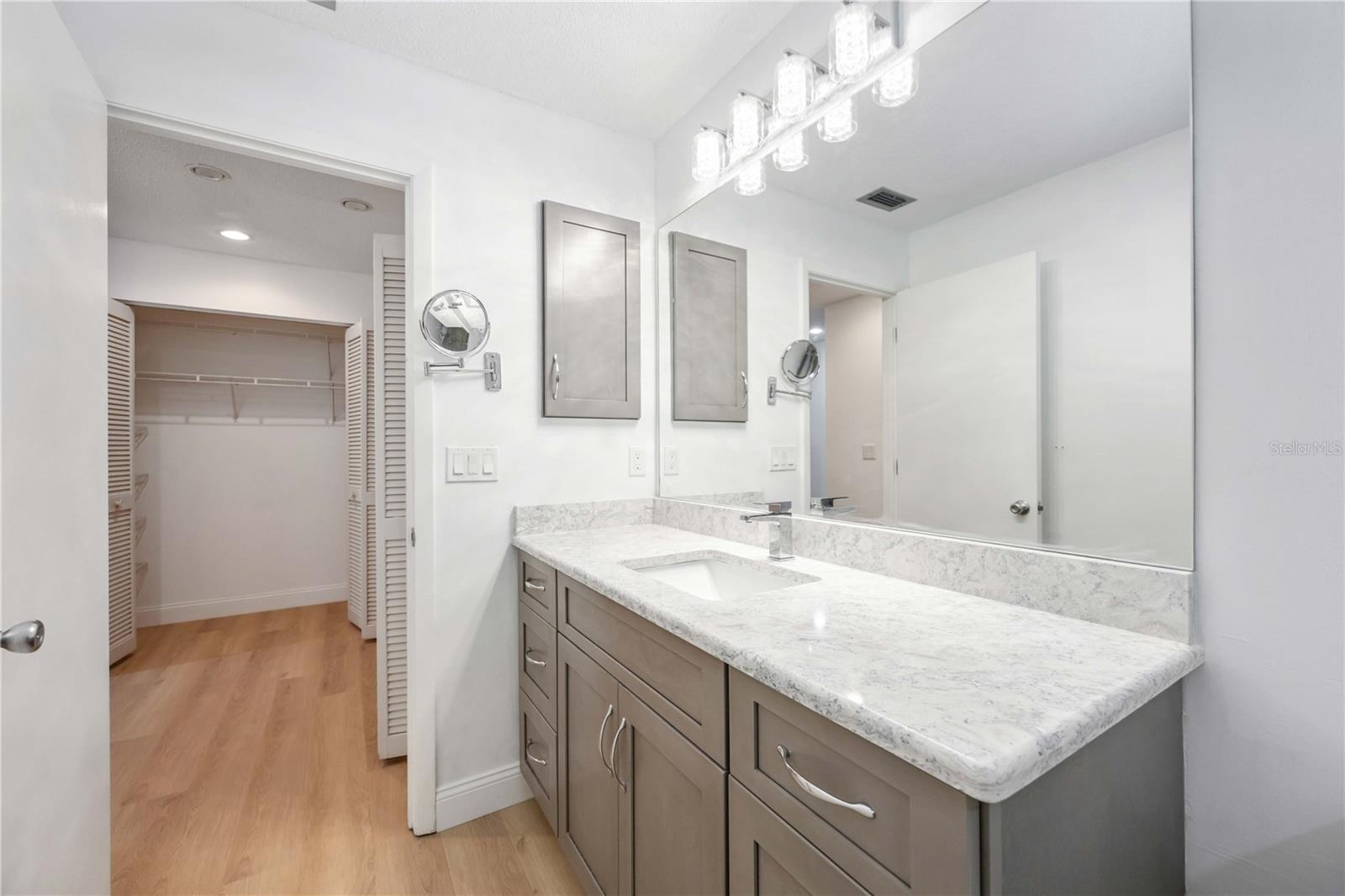 3880 EL POINIER CT #8702