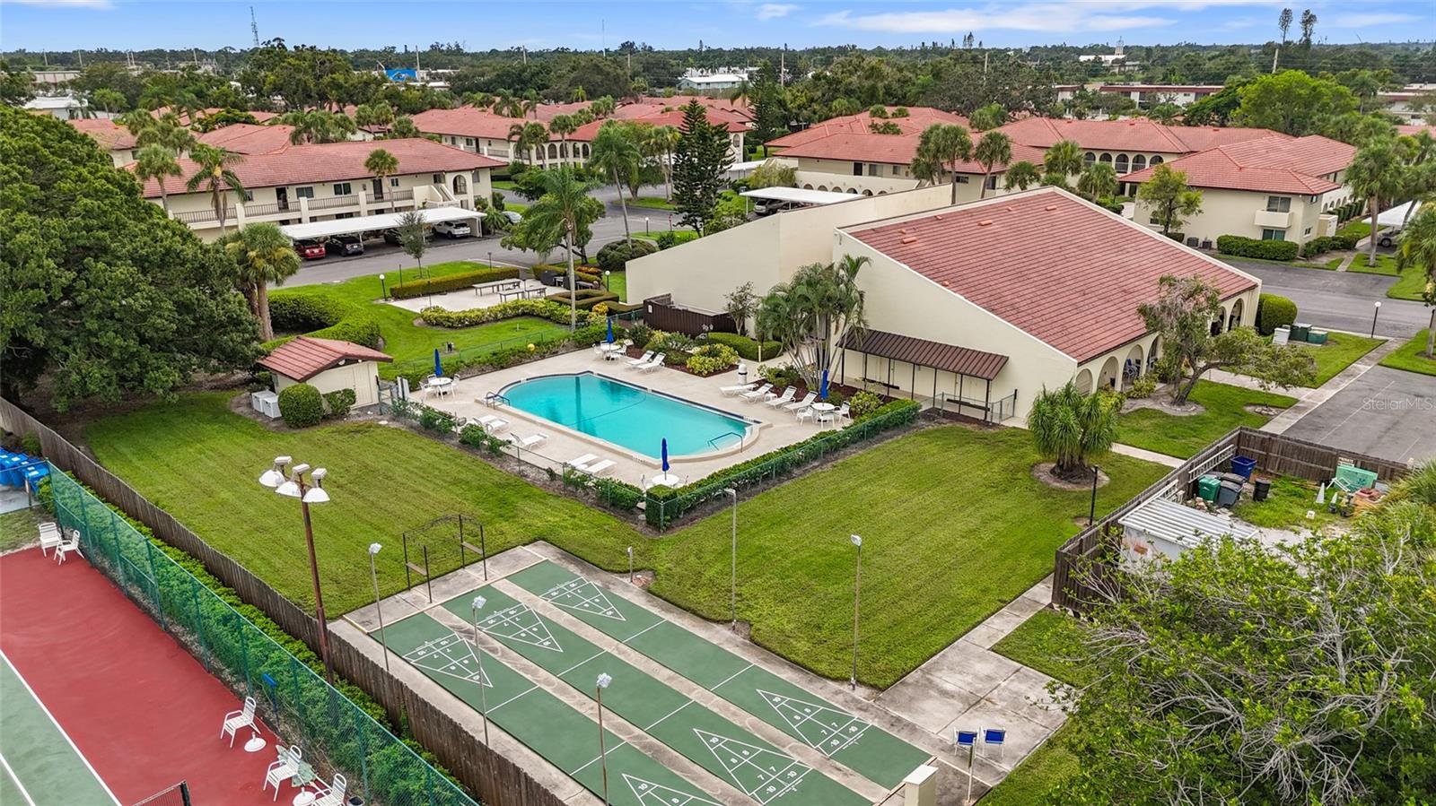 3880 EL POINIER CT #8702